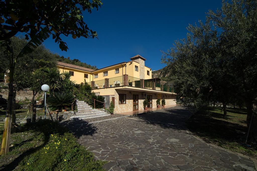 Agriturismo Villa Orchidea Ali Terme Kültér fotó